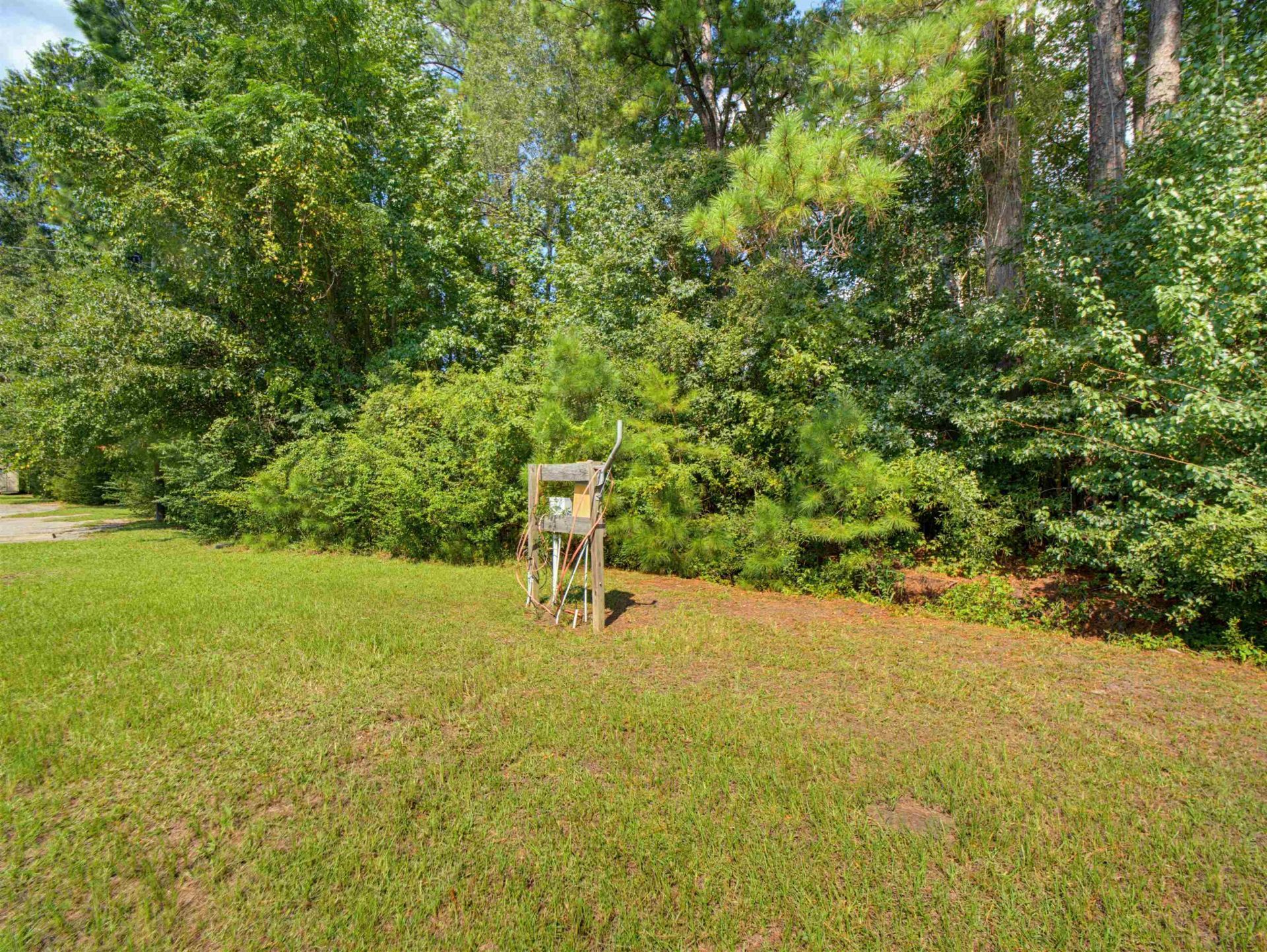 640 N Morgan Ave. Photo 4