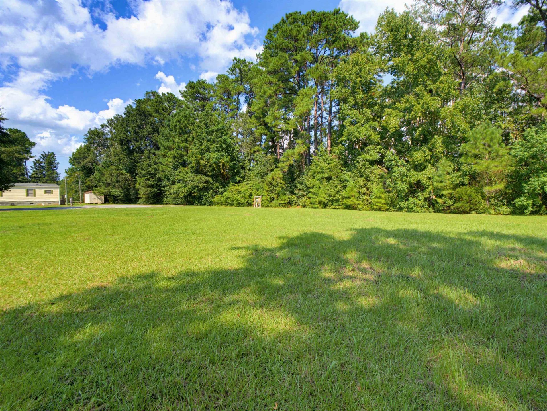 644 N Morgan Ave. Photo 10