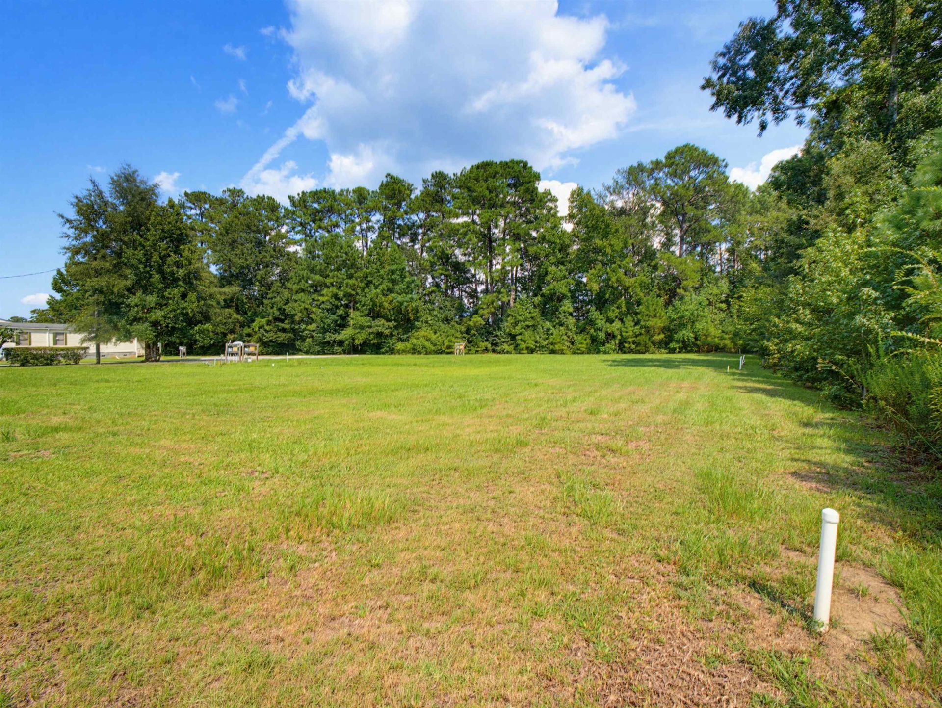 644 N Morgan Ave. Photo 4