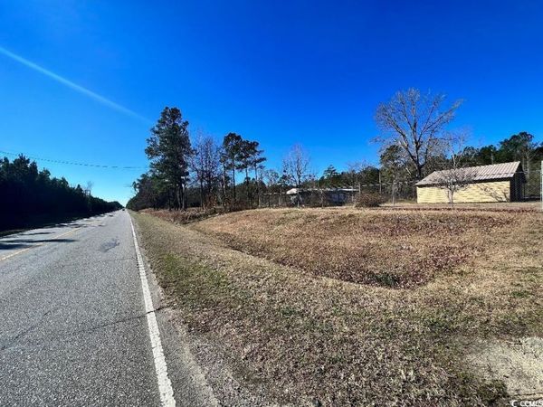 9207 County Line Rd., Nesmith, SC 29580