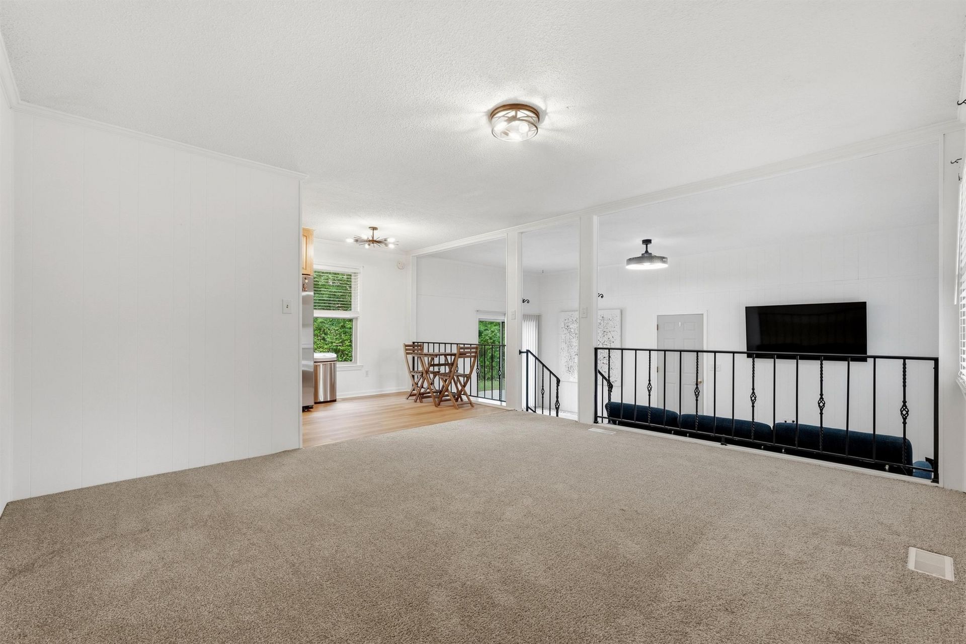 3916 Quail Circle Photo 12