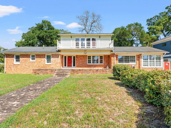 906 20th Ave. N, North Myrtle Beach, SC 29582