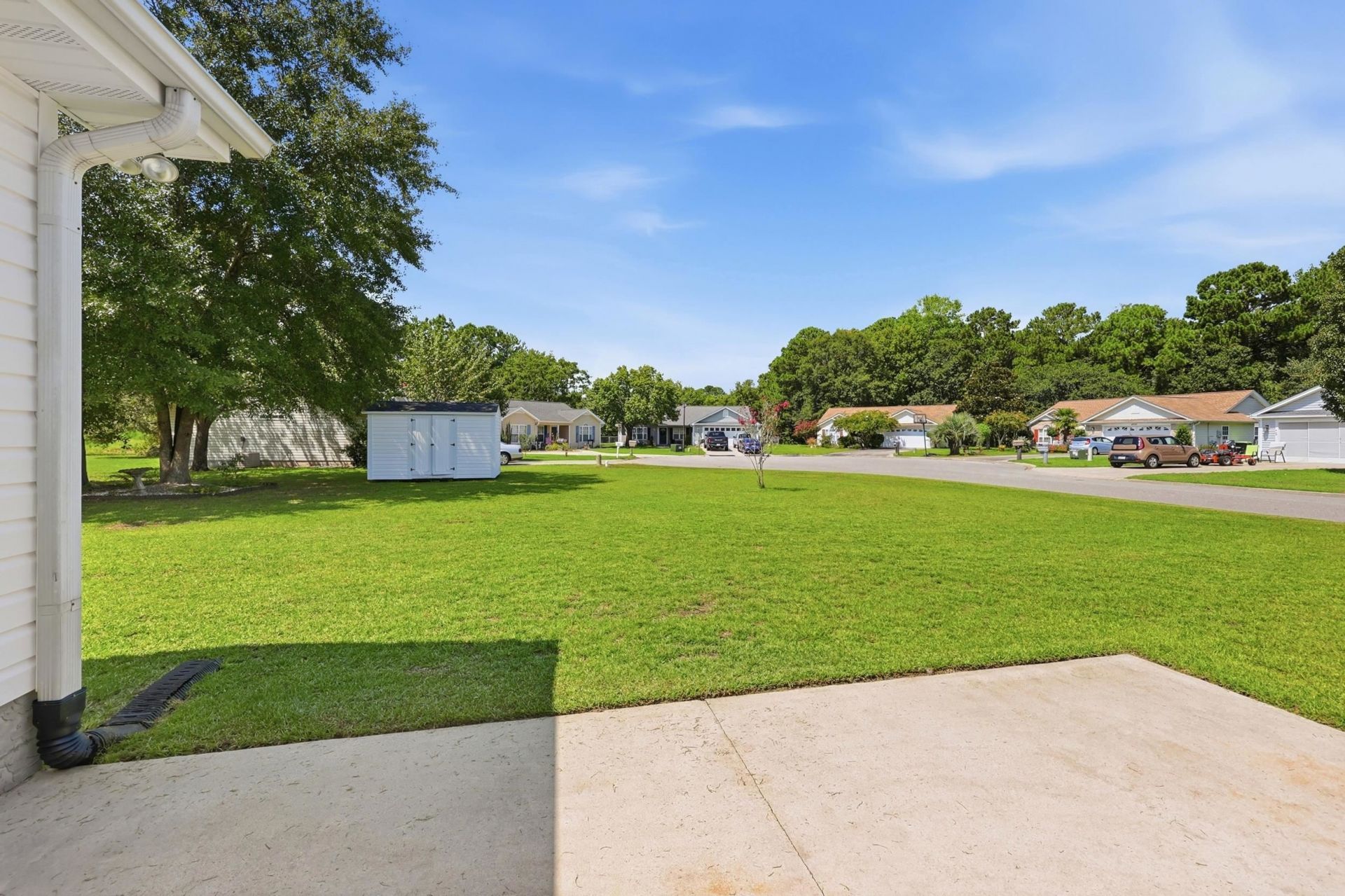 2049 Hawksmoor Dr. Photo 28
