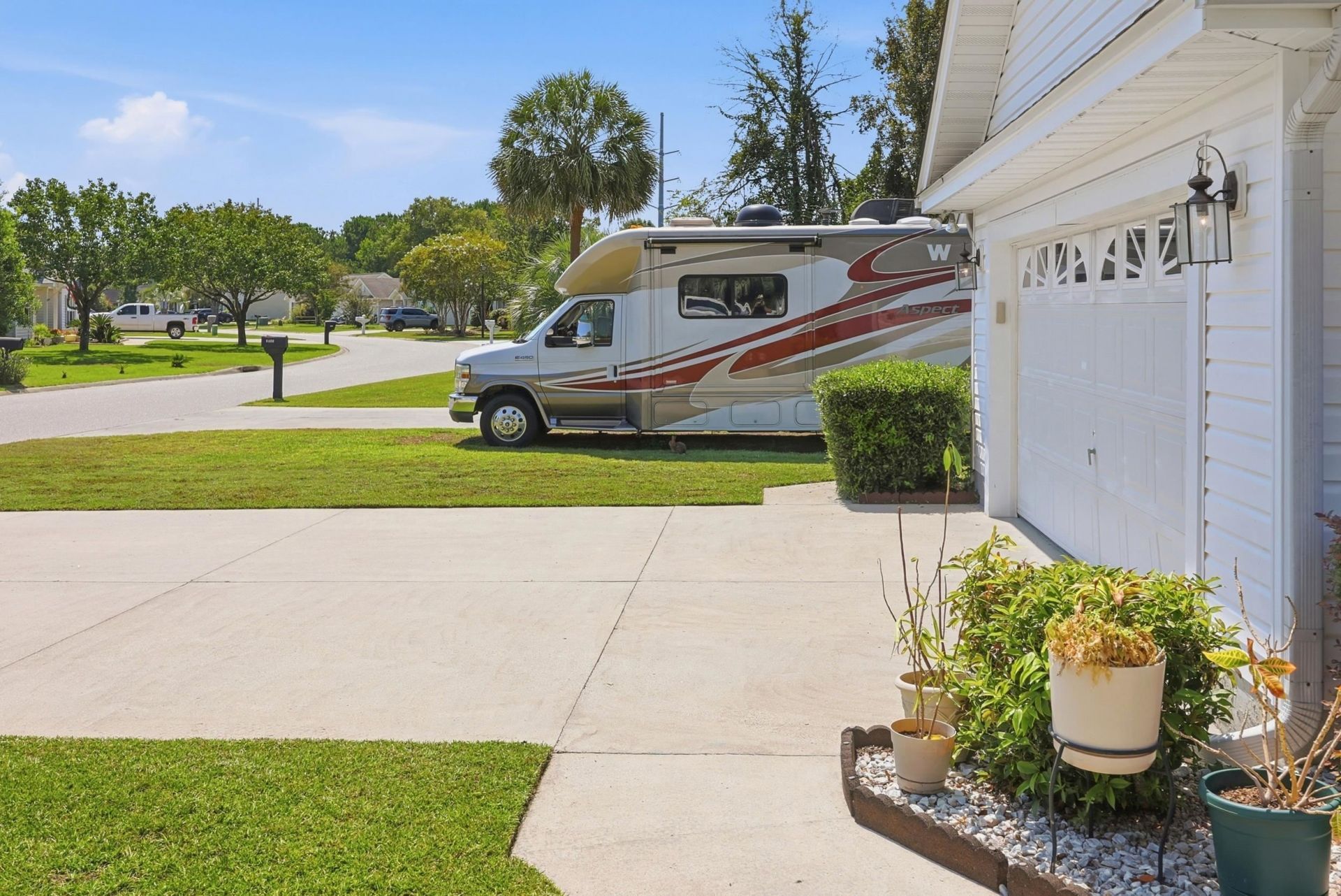 2049 Hawksmoor Dr. Photo 29