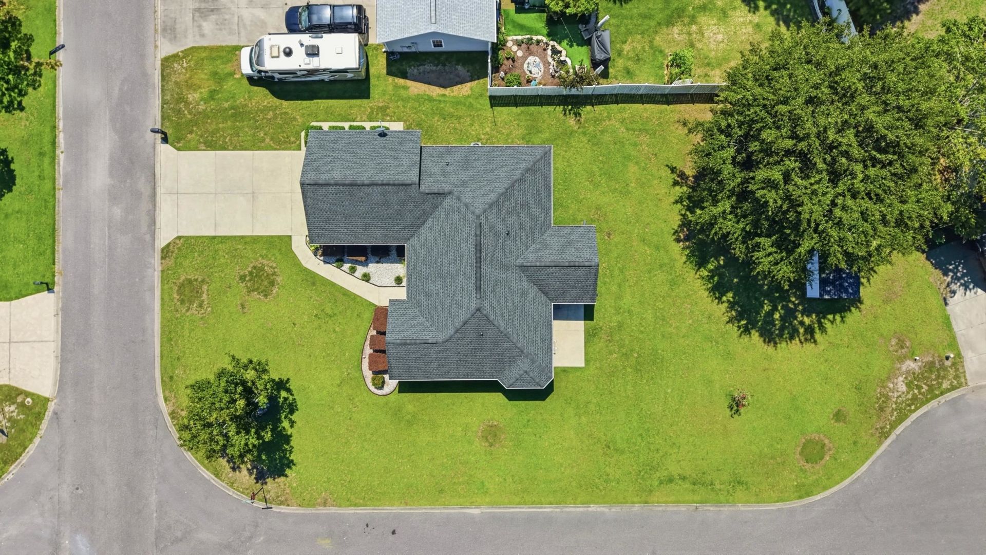 2049 Hawksmoor Dr. Photo 36