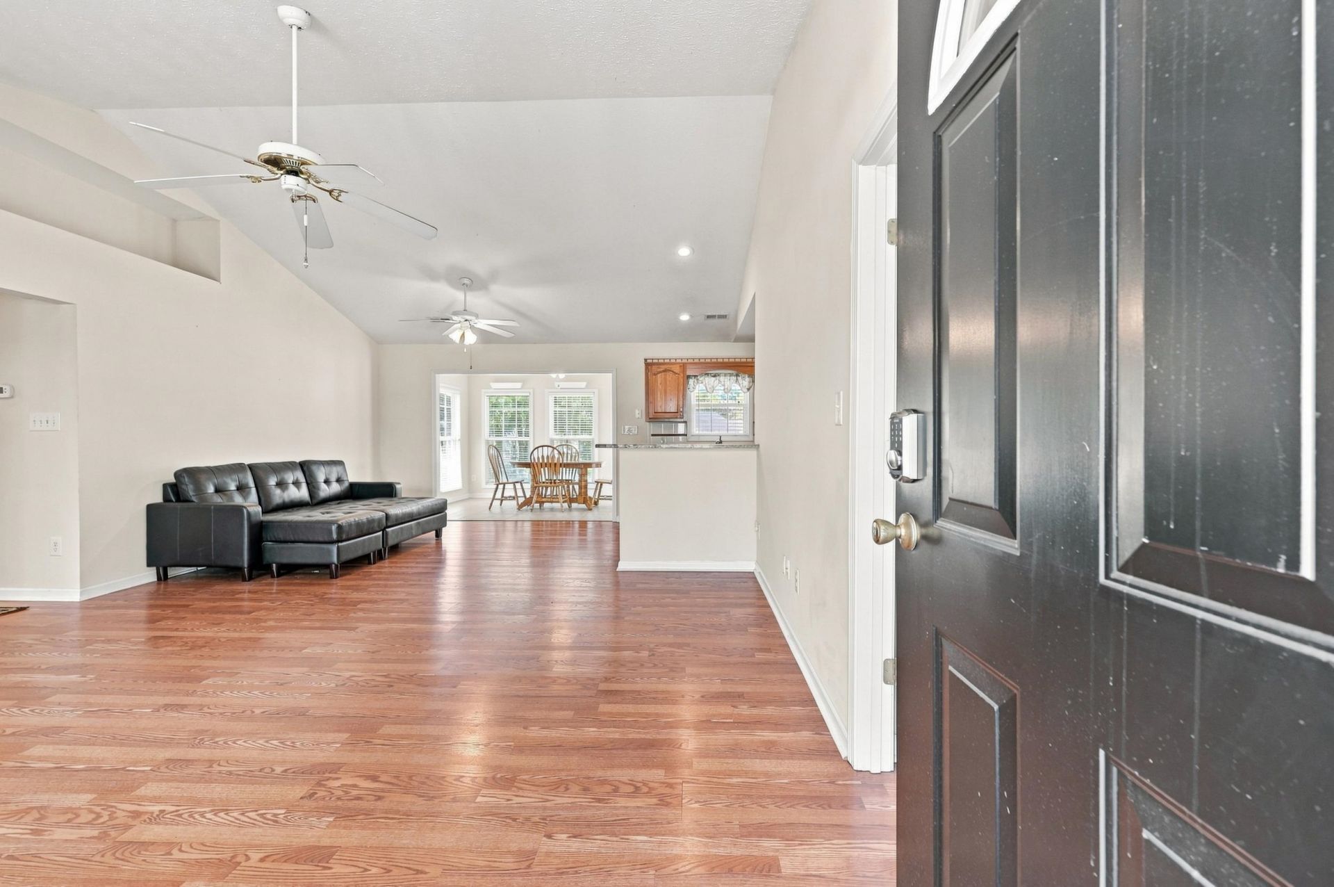 2049 Hawksmoor Dr. Photo 4
