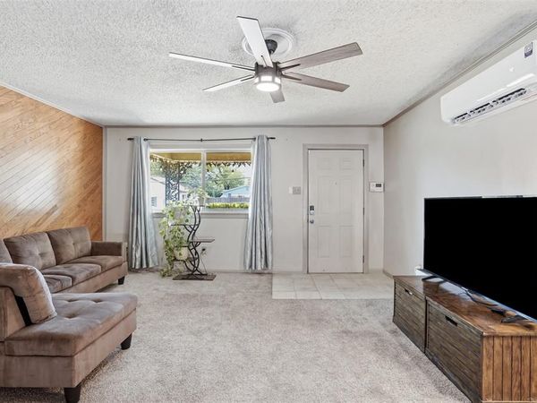 4304 Hodgkins Road, Lake Worth, TX 76135