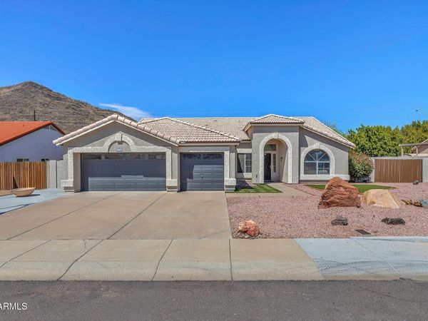 5538 W FALLEN LEAF Lane, Glendale, AZ 85310