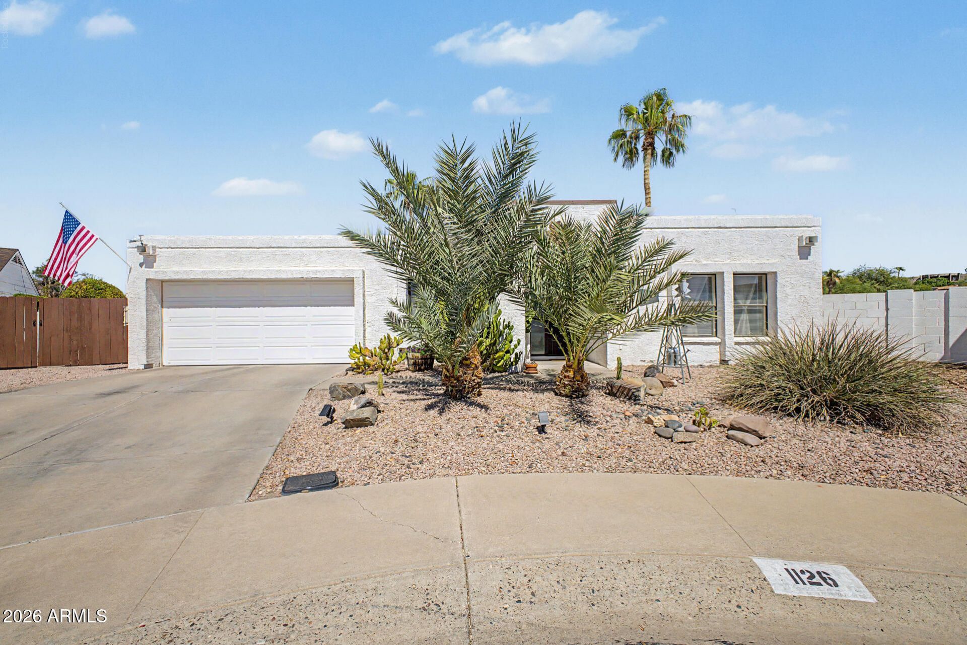 1126 E Villa Maria Drive, Phoenix, AZ 85022 Main Photo