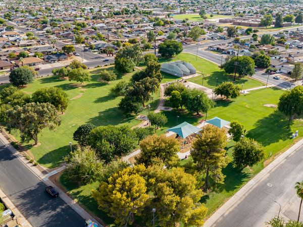 6955 W MONTEBELLO Avenue E, Glendale, AZ 85303