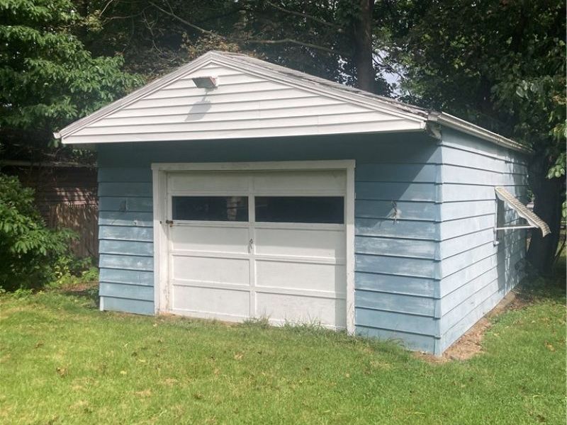 1227 Murray Avenue, Akron, OH 44310 Photo 3