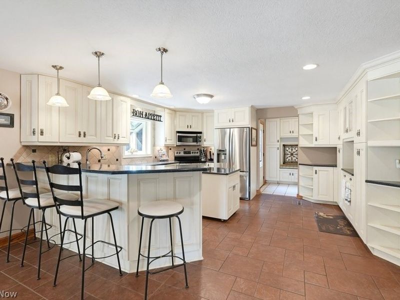 338 W Mohawk Drive, Malvern, OH 44644 Photo 13