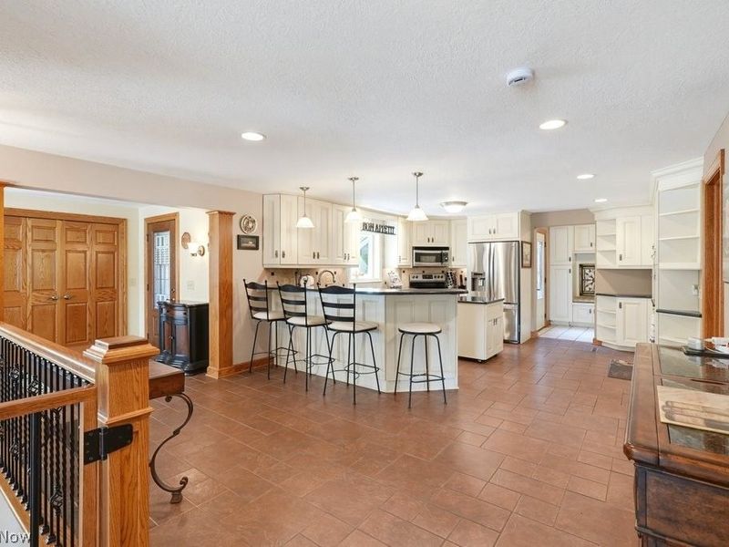 338 W Mohawk Drive, Malvern, OH 44644 Photo 18