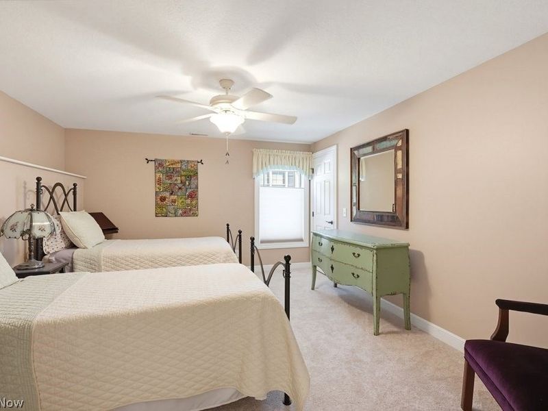 338 W Mohawk Drive, Malvern, OH 44644 Photo 36