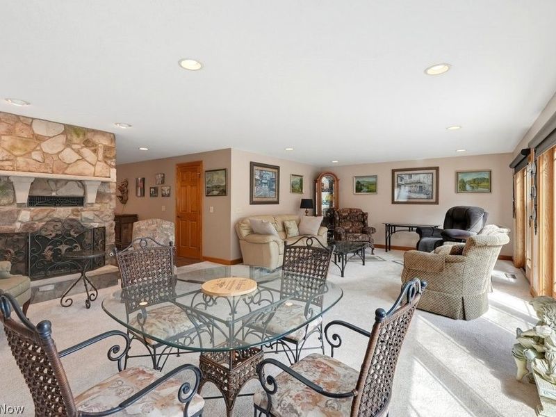 338 W Mohawk Drive, Malvern, OH 44644 Photo 7
