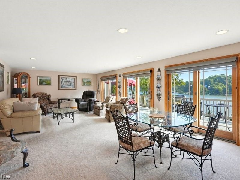 338 W Mohawk Drive, Malvern, OH 44644 Photo 8