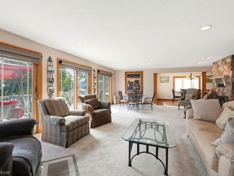 338 W Mohawk Drive, Malvern, OH 44644 Photo 9