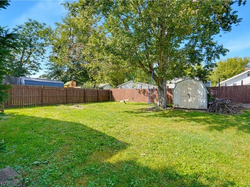 2345 Triplett Boulevard, Akron, OH 44312 Photo 23