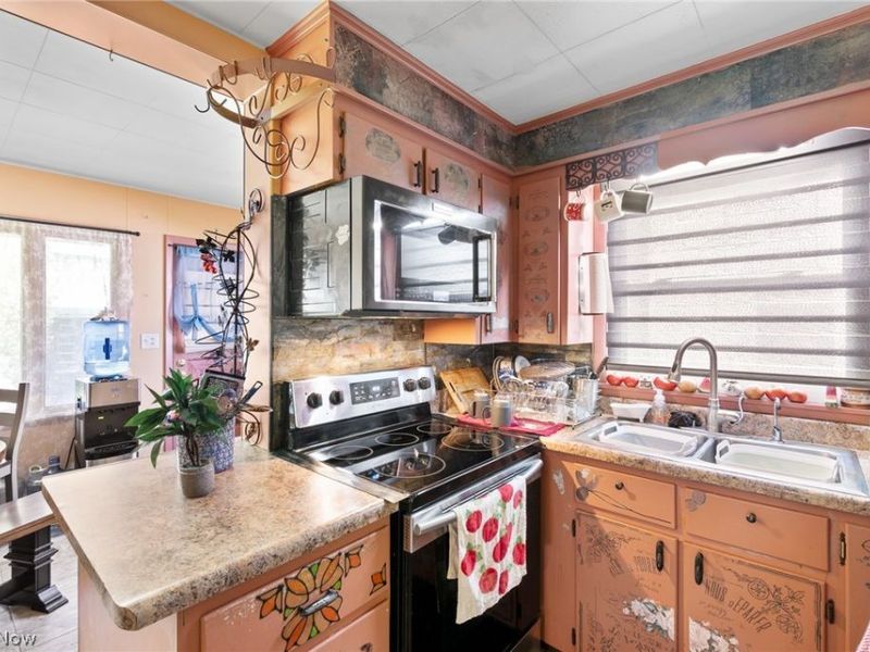 667 S Mckinley Avenue, Alliance, OH 44601 Photo 10