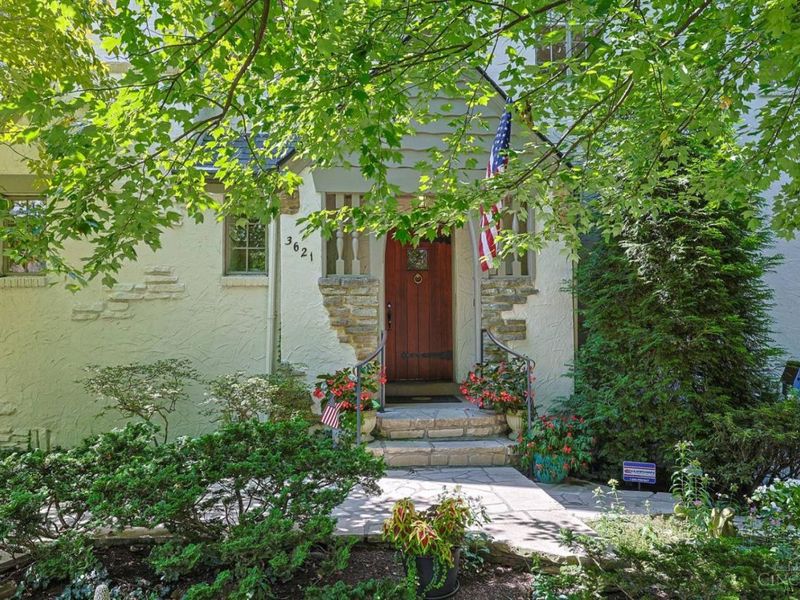 3621 Victoria Lane, Cincinnati, OH 45208 Photo 4