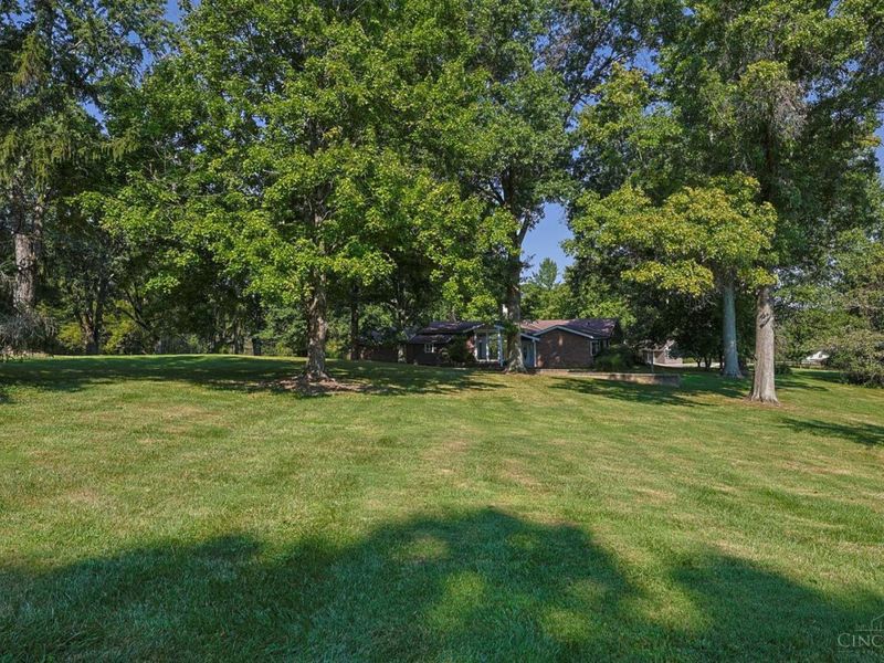 8505 Fox Cub Lane, Indian Hill, OH 45243 Photo 29