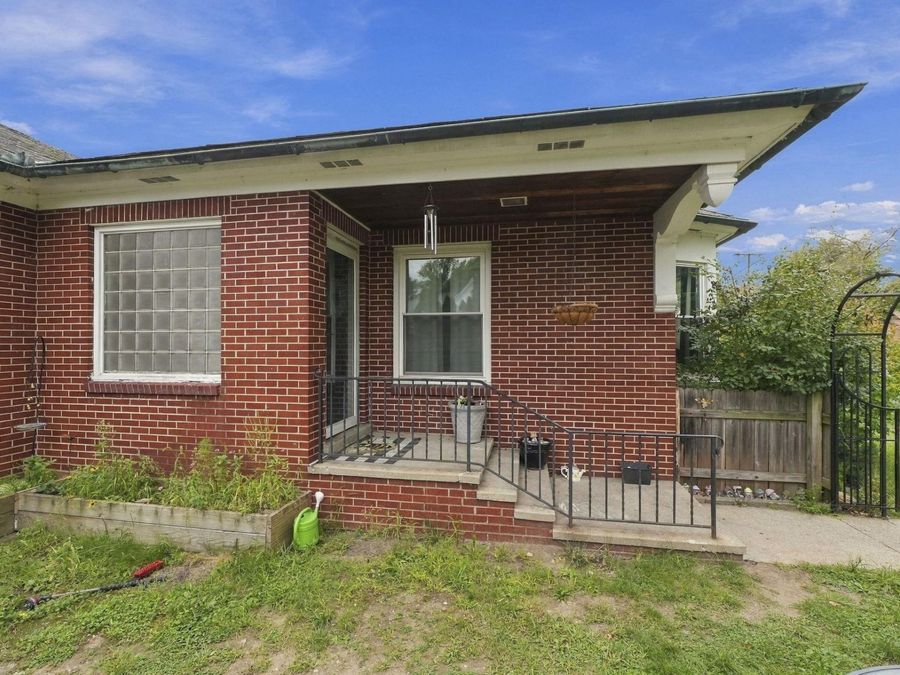 Property Image 4