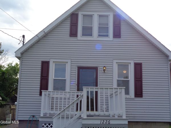 1226 Donnan Avenue, Schenectady, NY 12309