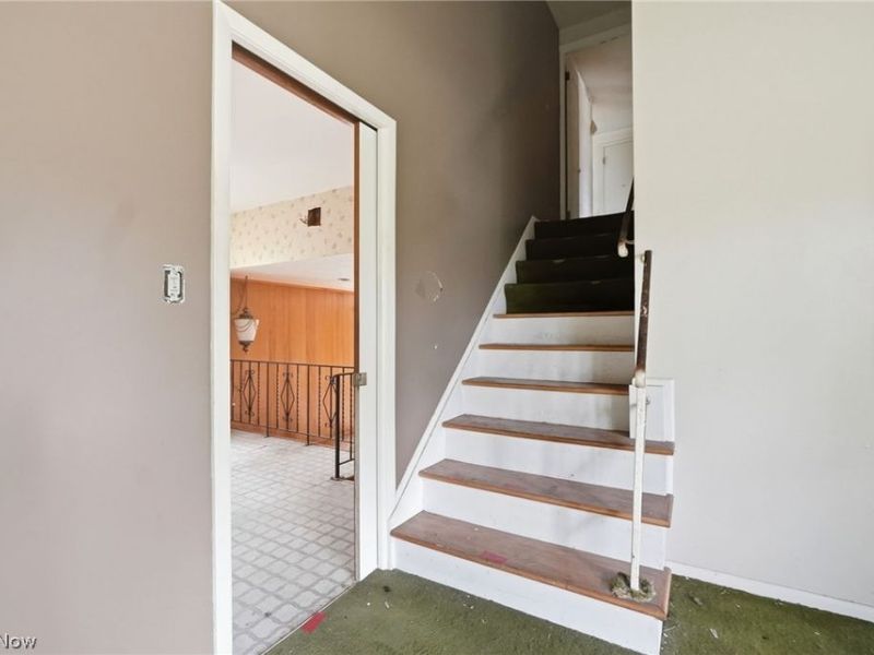 25478 Maidstone Lane, Beachwood, OH 44122 Photo 3