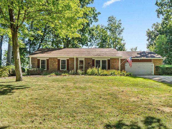 1234 N Shagbark Drive, Warsaw, IN 46582