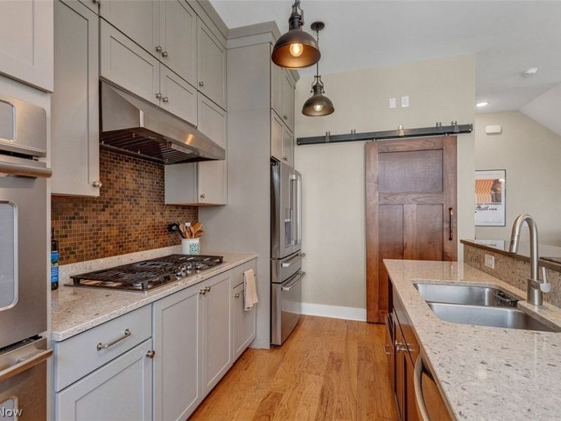 1230 W 74th Street, Unit 1230, Cleveland, OH 44102 Photo 18