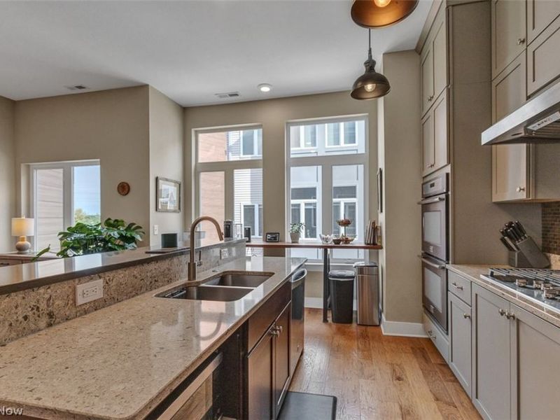 1230 W 74th Street, Unit 1230, Cleveland, OH 44102 Photo 20