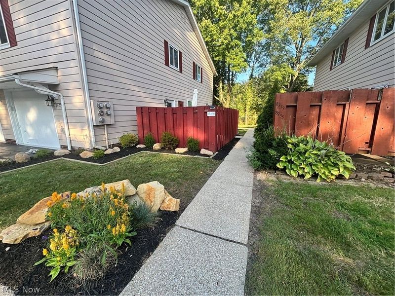 8729 Fox Rest Drive, Unit 6-24, Brecksville, OH 44141 Photo 32