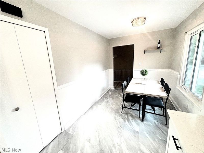 8729 Fox Rest Drive, Unit 6-24, Brecksville, OH 44141 Photo 6