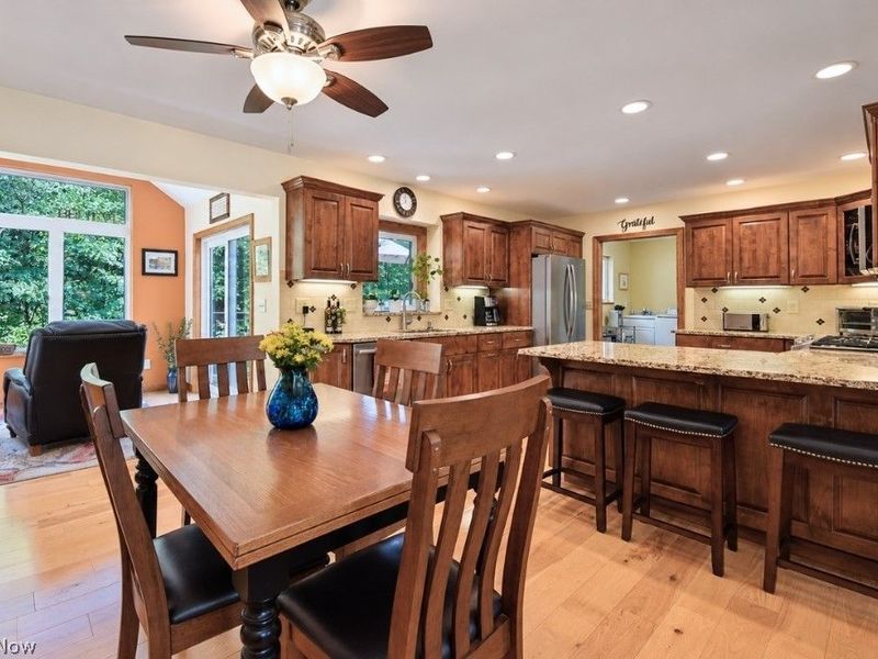 2316 Green Ridge Drive, Wickliffe, OH 44092 Photo 11