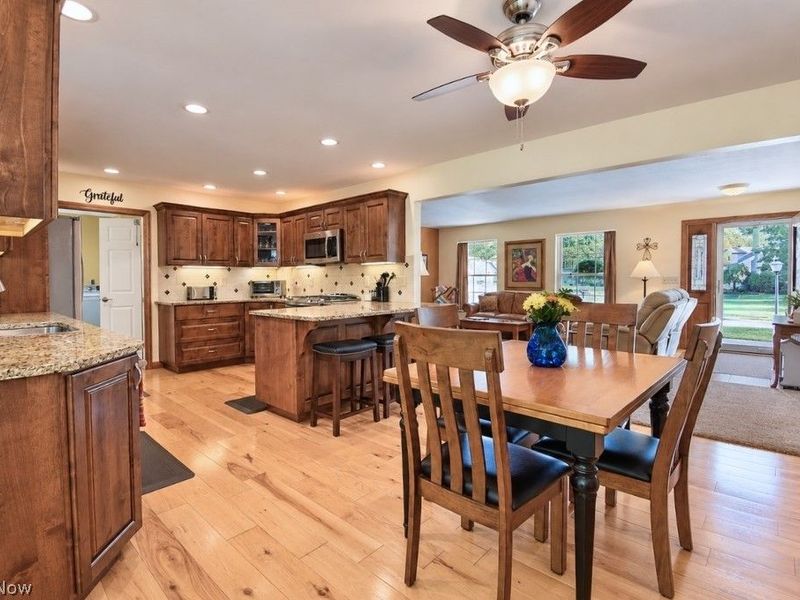 2316 Green Ridge Drive, Wickliffe, OH 44092 Photo 13