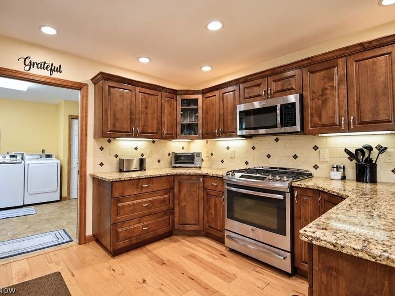2316 Green Ridge Drive, Wickliffe, OH 44092 Photo 14