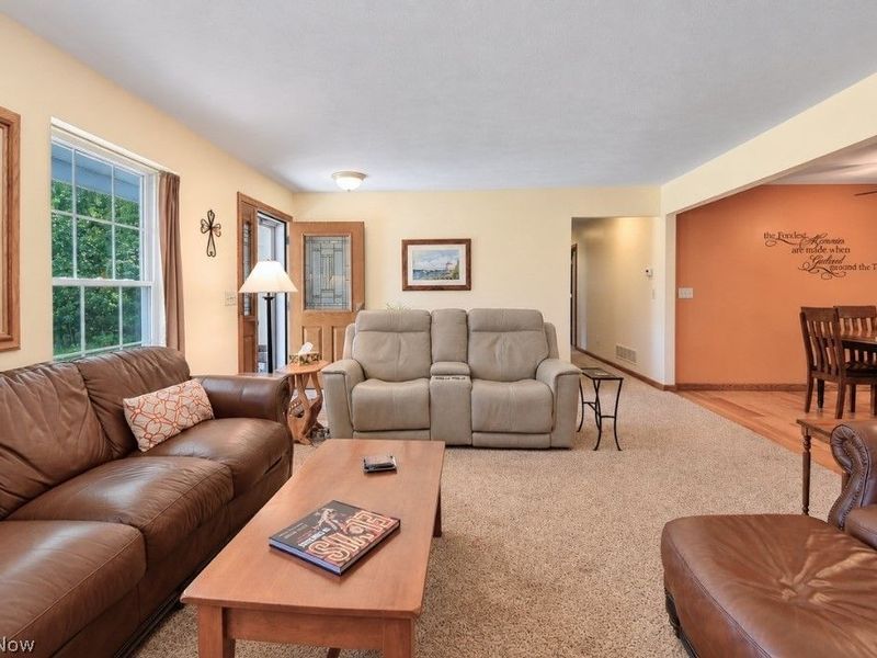 2316 Green Ridge Drive, Wickliffe, OH 44092 Photo 7