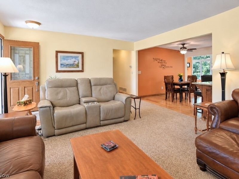 2316 Green Ridge Drive, Wickliffe, OH 44092 Photo 8