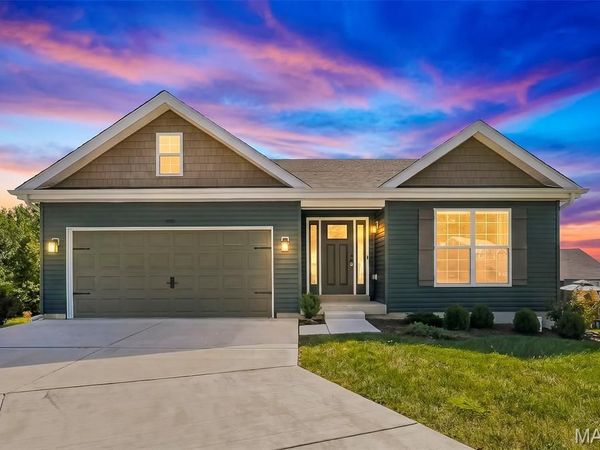 1576 Westlake Circle, Pacific, MO 63069