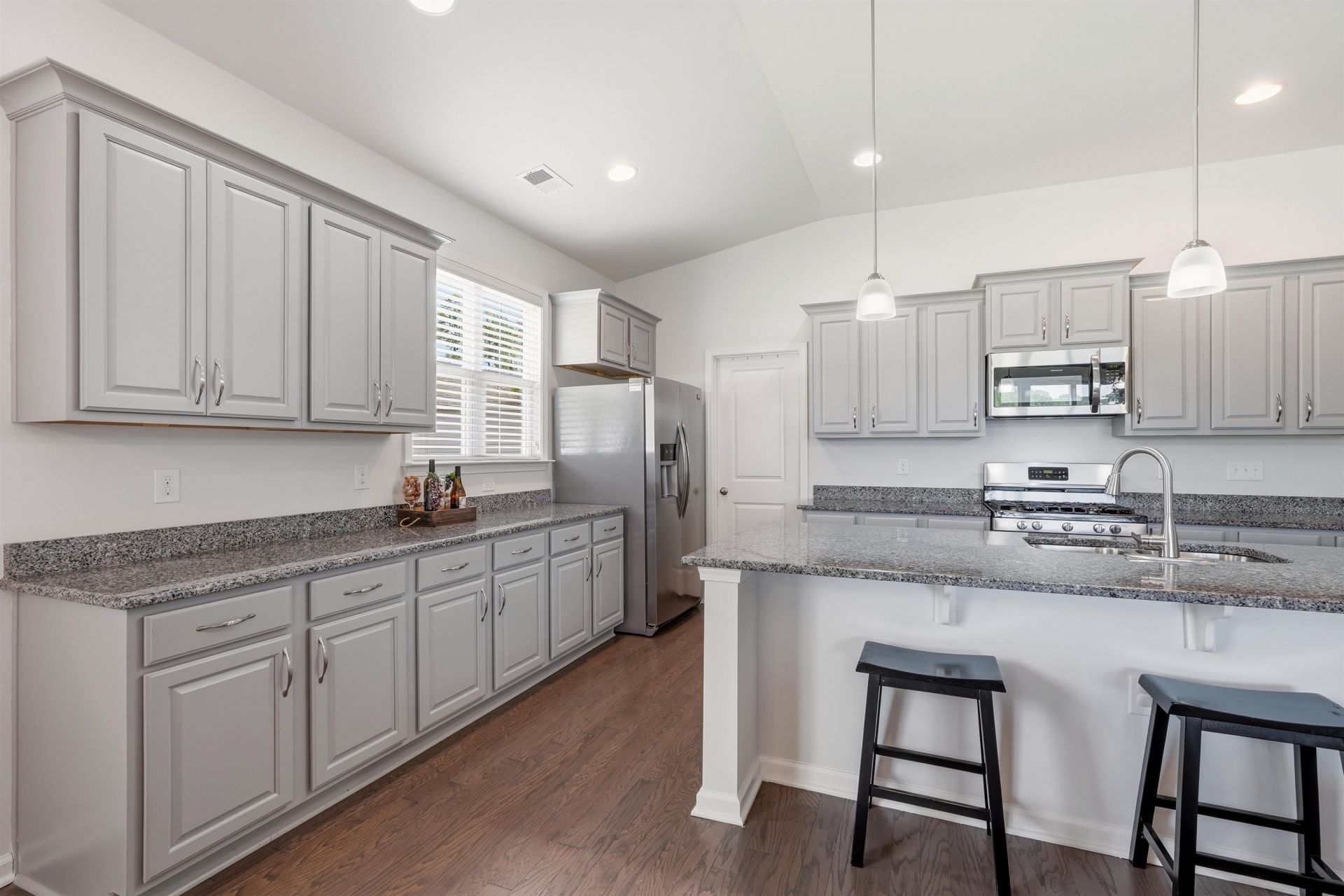 396 Firenze Loop Photo 10