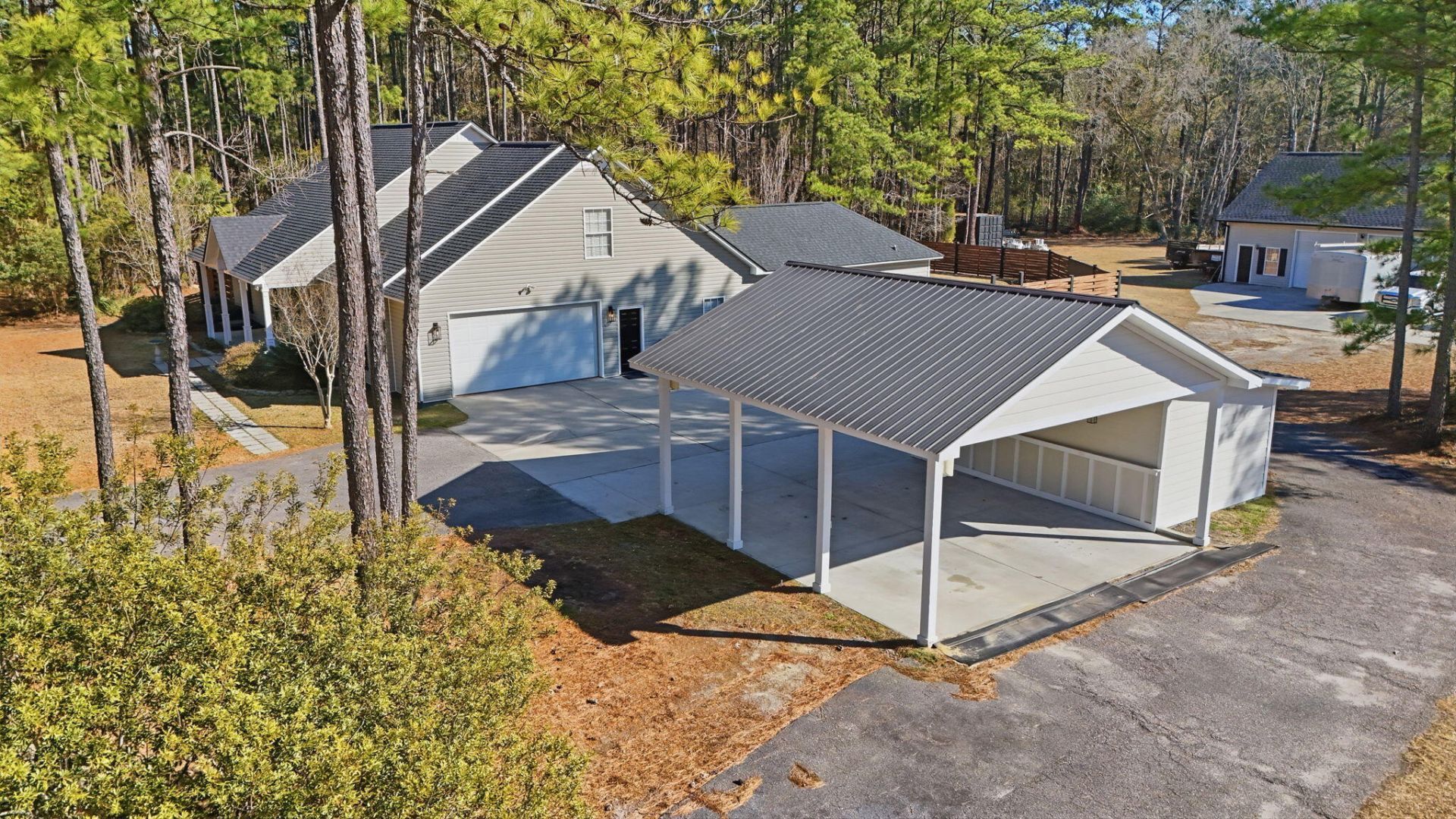 120 Intimidator Lane Photo 7