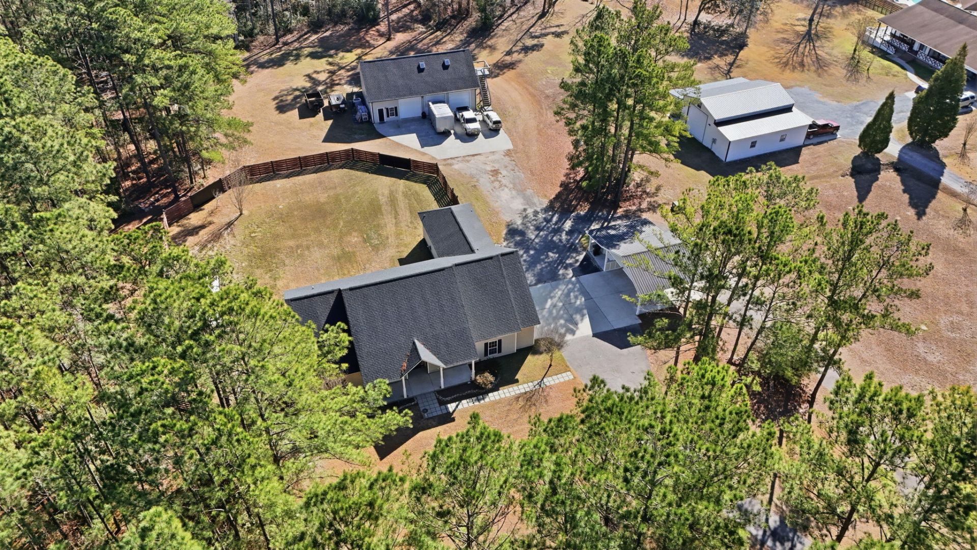 120 Intimidator Lane Photo 9