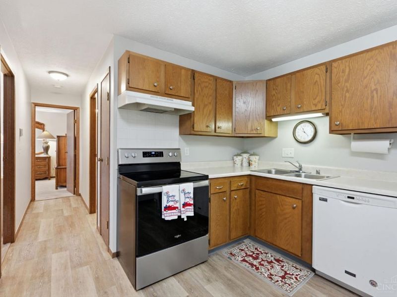 7233 Creekview Drive, Unit 7, Colerain Township, OH 45247 Photo 19