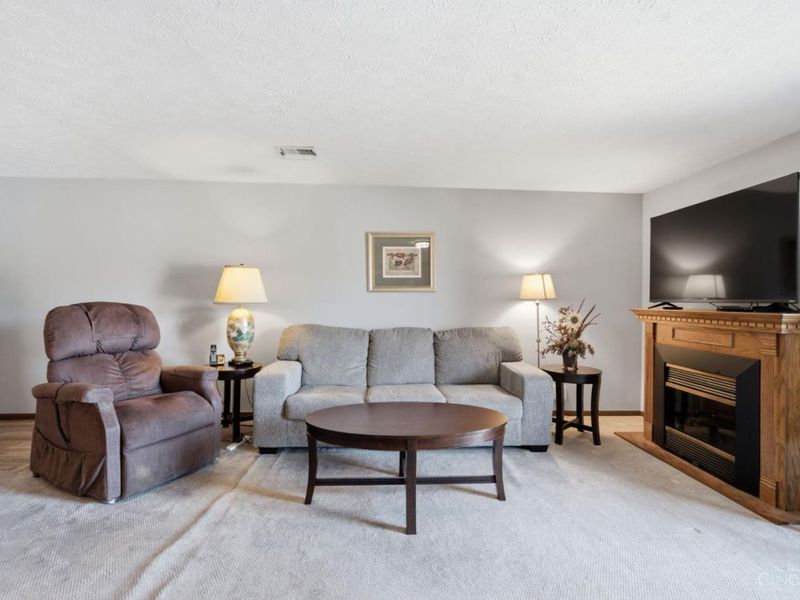7233 Creekview Drive, Unit 7, Colerain Township, OH 45247 Photo 9