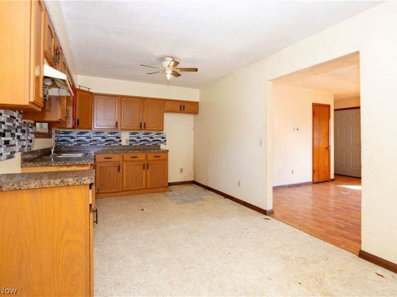 211 S Elm Street, Orrville, OH 44667 Photo 8
