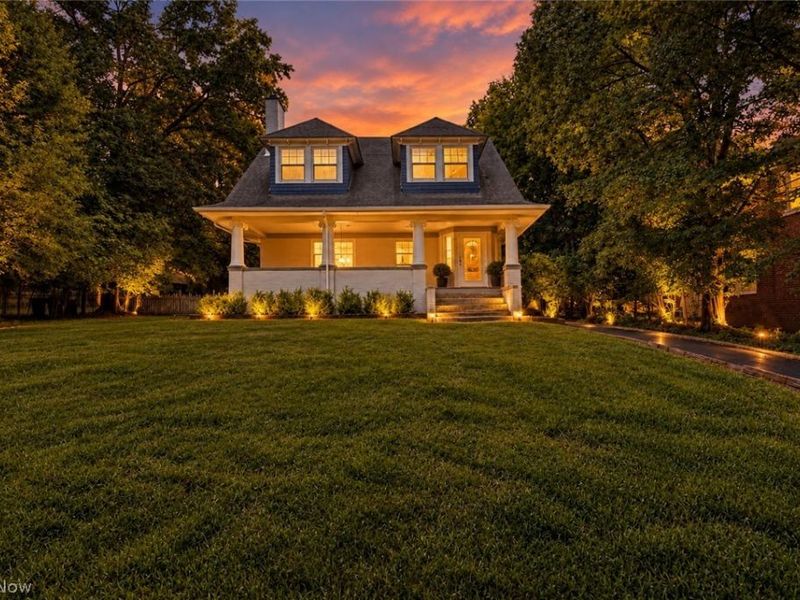 3186 Oak Road, Cleveland Heights, OH 44118 Photo 1