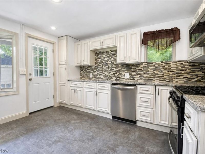 3186 Oak Road, Cleveland Heights, OH 44118 Photo 18
