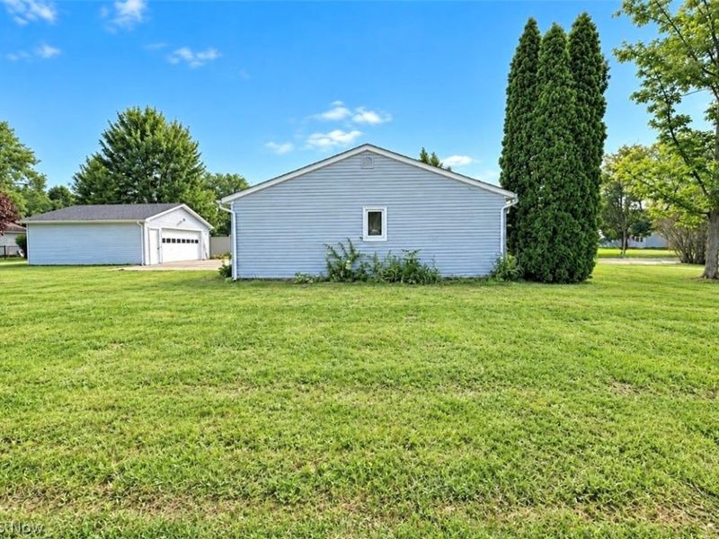 9841 Short Drive, Windham, OH 44288 Photo 3