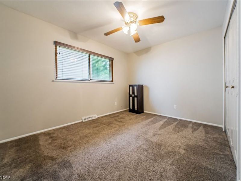 7012 Edgecliff Drive, Parma, OH 44134 Photo 16