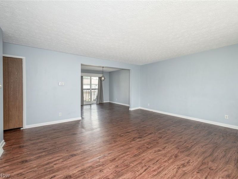 1317 Sandelwood Oval, Kent, OH 44240 Photo 4